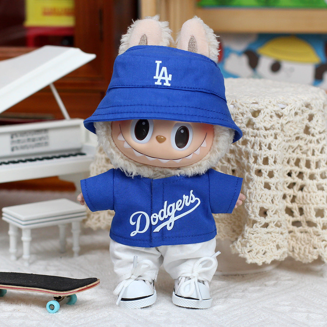 Monz Customs™ Labubu’s Baseball-Inspired Fits